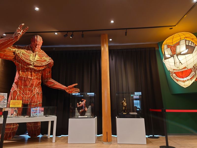 bảo tàng trưng bày tượng và các vật phẩm liên quan đến bộ truyện